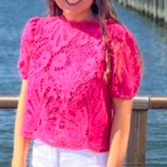 Classic Tan Lace Puff Sleeve Blouse - Picture 4 of 6